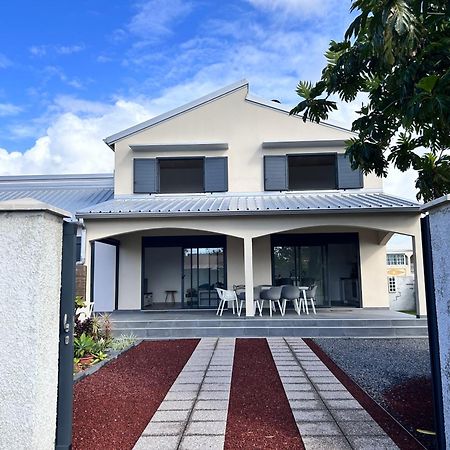 Hotel Arbre A Pain Bras-Panon Exterior foto